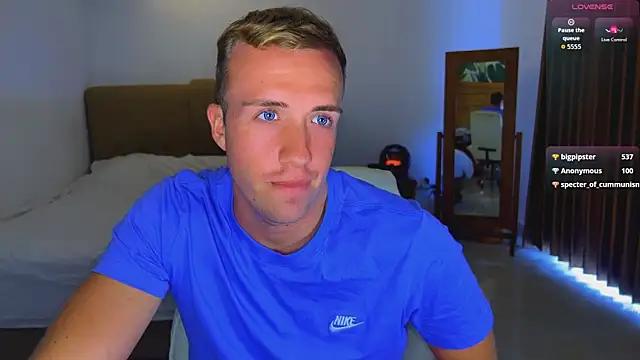 tommy_cumfinger Webcam-Show