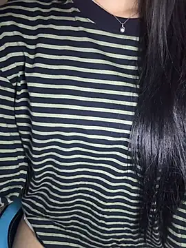 Yiyina_17 现场XXX聊天