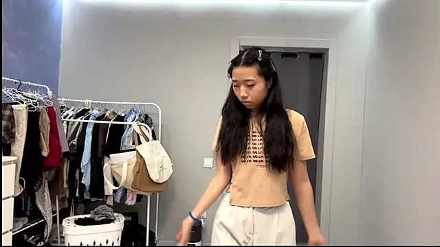 SweetMiaXO Show in webcam