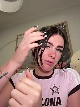 aus_queen webkamerás műsora