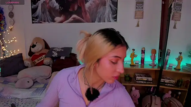 cuteweed420 – Live XXX-chat