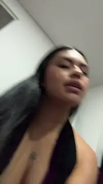 Chat +18 de Kitty_Bloom1 ao vivo