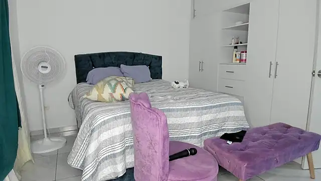 ema_saenz Adlı Modelin Canlı XXX Sohbeti