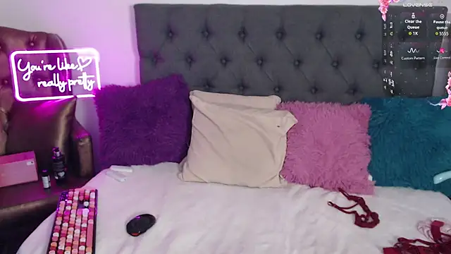 maripa0__69 Adlı Modelin Canlı XXX Sohbeti