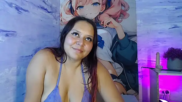 Nahia_Baker Adlı Modelin Canlı XXX Sohbeti