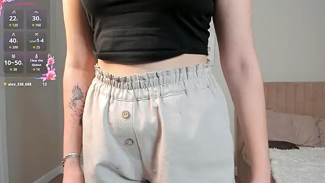 LareeGuzzo Adlı Modelin Canlı XXX Sohbeti