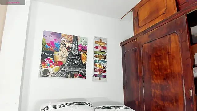 Kaarol_w10 Webcam Show