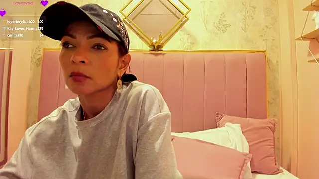 HannaPetit 라이브 XXX 채팅