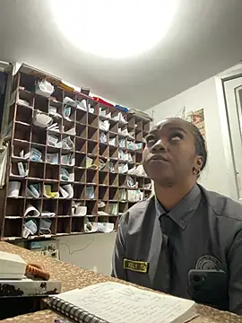 Chat +18 de CiaraEbony ao vivo