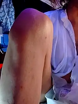 แชท XXX สดของ gurlnips