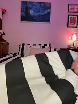 Chat +18 de prettyprofessorpeach ao vivo