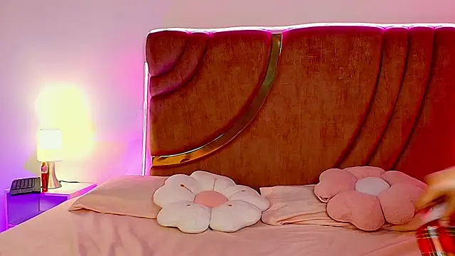 LauraMontiel – Naživo XXX chat