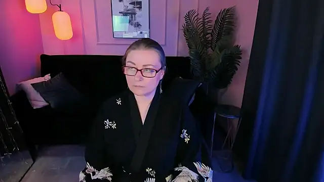 Alexandra_Kind Live XXX-Chat