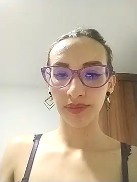Chat +18 de chloe_bitelly_ ao vivo