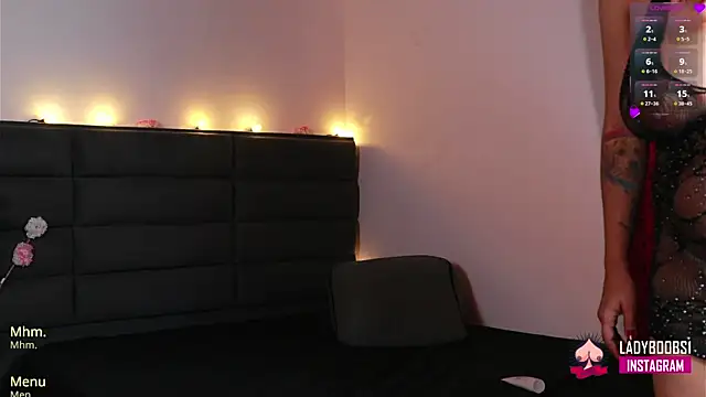 kathieandpovcock1 Adlı Modelin Canlı XXX Sohbeti