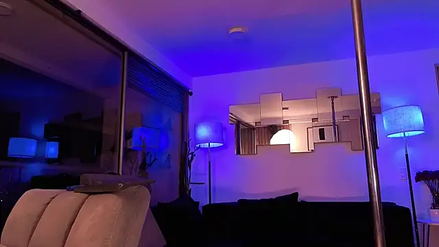 mandi4pole_'s Live XXX Chat