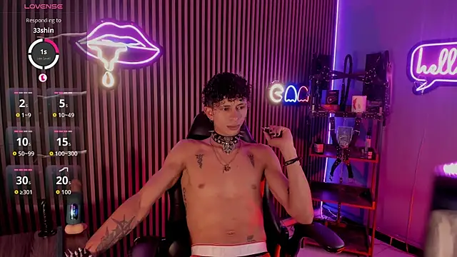 Maximoking26 live XXX chat