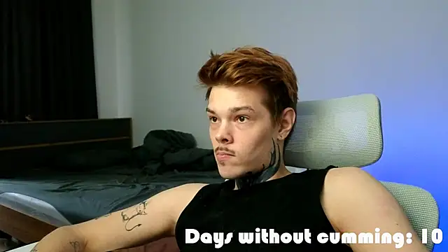 DENIS_HERE live XXX chat