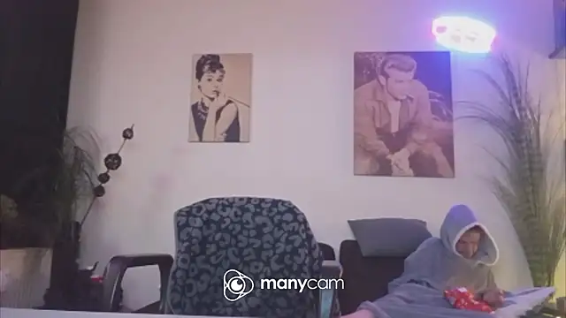 der_dino30 网络视讯表演