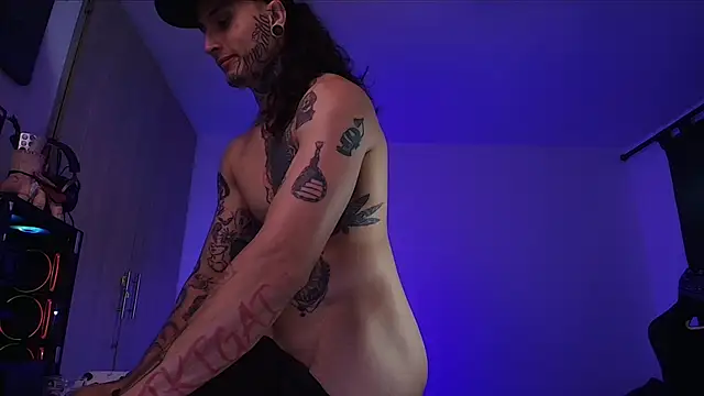 Ryuk_it: διαδικτυακό σόου στην κάμερα