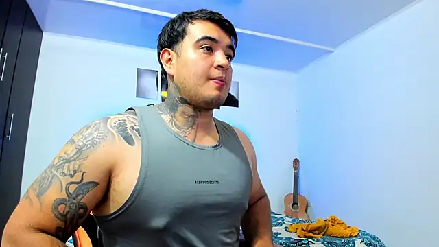 thiago__cp01: διαδικτυακό σόου στην κάμερα