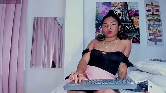 AbrilW1のライブXXXチャット