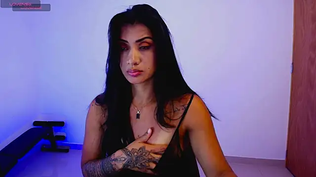 Dannawells live XXX chat