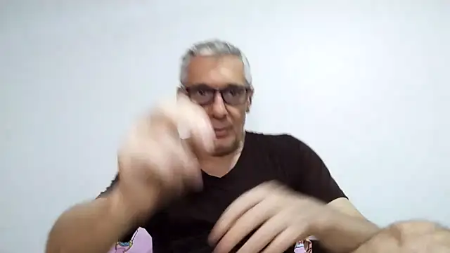 BIGUNCUTHARDCOCK Webcam show