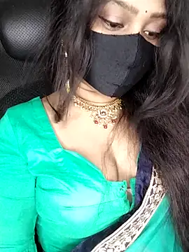 XXX chat uživo modela Idhika-Paul