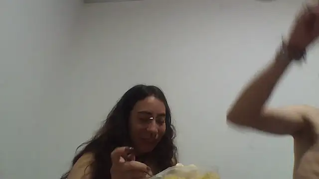 Moonandzukko – Live XXX-chat