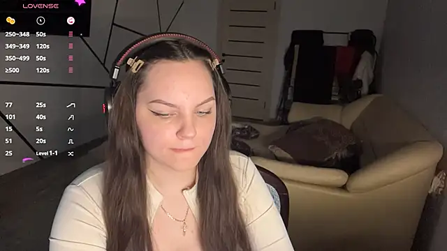 EmilyCroft – Live XXX-chat