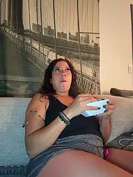 XXX chat uživo modela Bigbuttbrooklynn