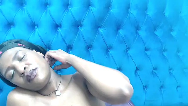 SpicyQueenxxxx Live XXX Chat