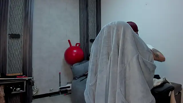 Chatroom XXX en direct de selene_red_