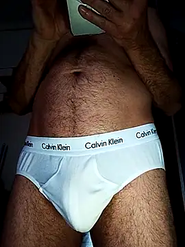 Show modela nipplegayfeet na web-kameri