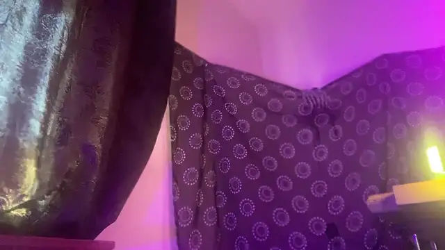 Guyst049 Webcam-Show