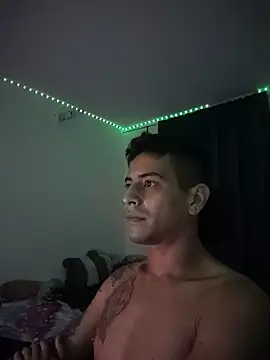 Juann-cock 在線直播表演