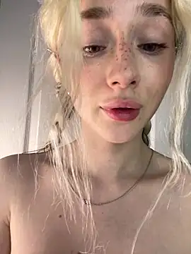 KittiLinn Live XXX chat