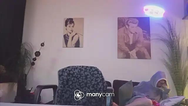 der_dino30のウェブカメラショー