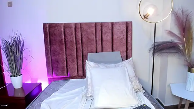 Zamira_TaylorのライブXXXチャット