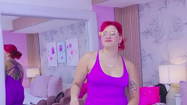 Chat +18 de CherryTayloor ao vivo