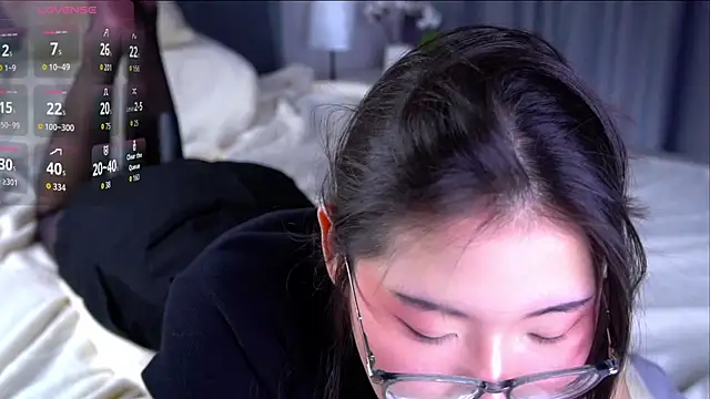 NelleMihalko's Webcam Show