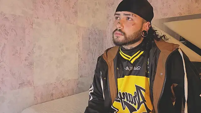 دردشة Benny_and_Mark الجنسية المباشرة