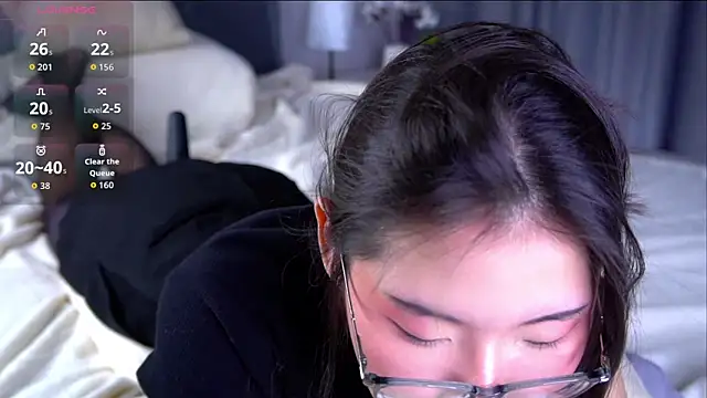 XXX chat uživo modela NelleMihalko