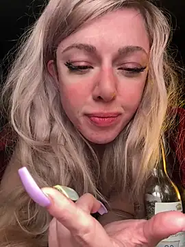 Chatroom XXX en direct de propertyofdaddy