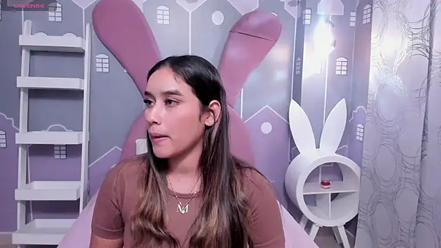 EmmaThompson__ live XXX chat