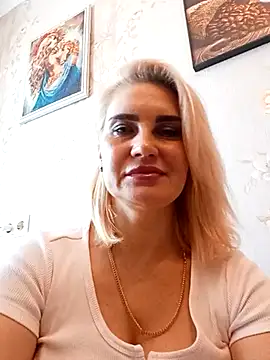 Chatroom XXX en direct de JennyOMay