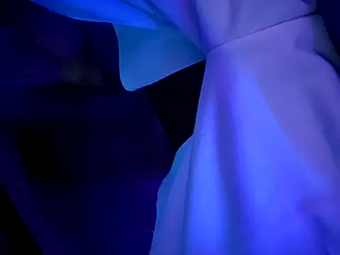 chronic_vibez Show in webcam