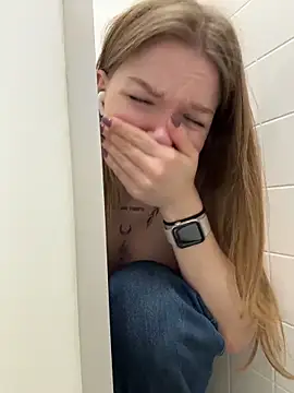 StreetSquirt's Webcam Show