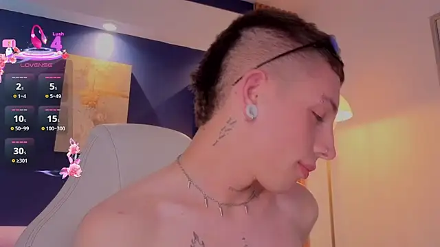 Luca_Prince_ Adlı Modelin Canlı XXX Sohbeti